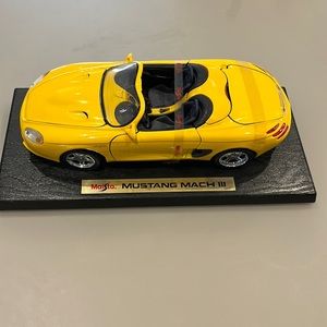 Like new MAISTO Mustang Mach III